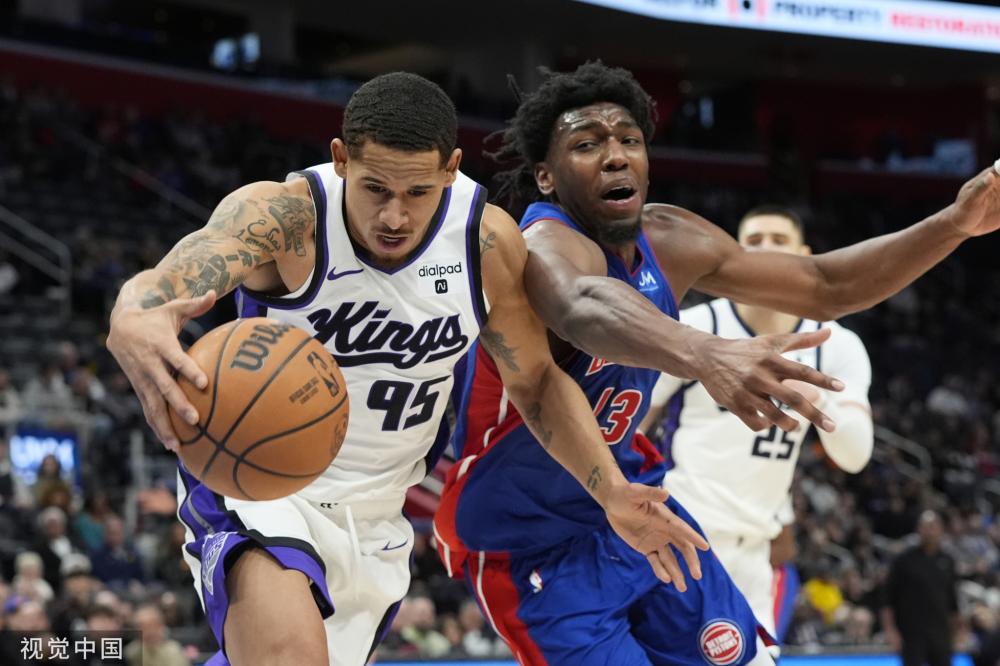 里传奇后卫 里传奇后卫