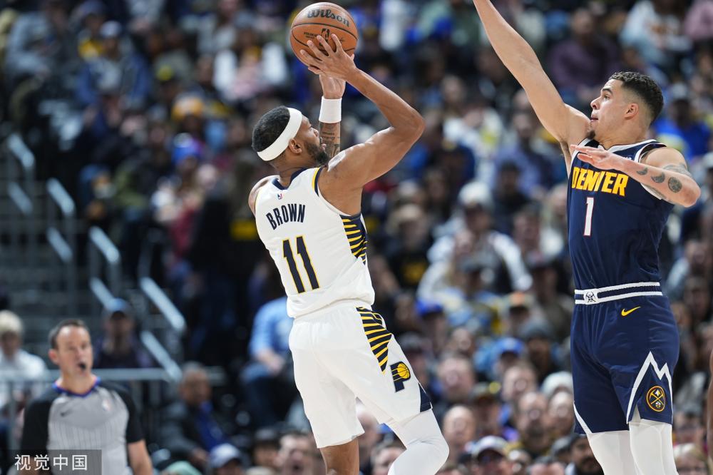 中的稳固地 中的稳固地